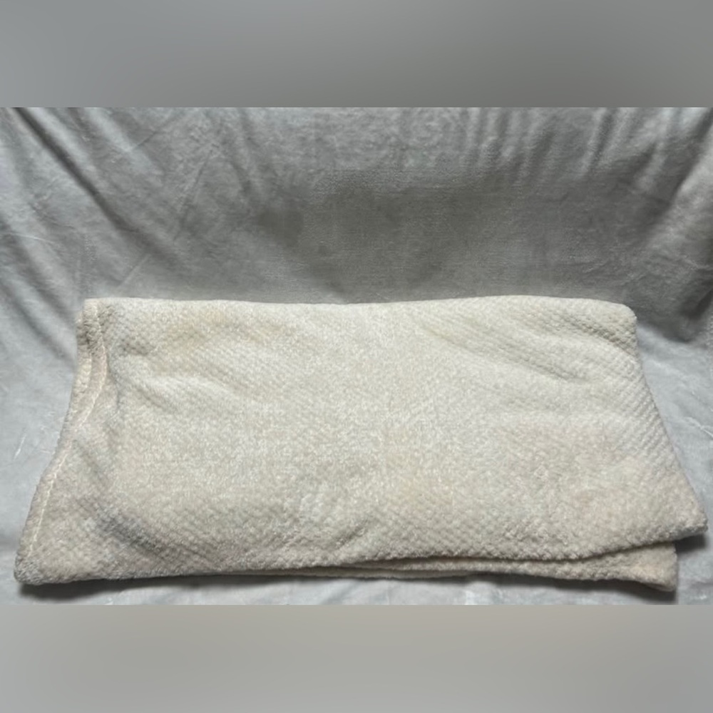 Off white soft throw blanket